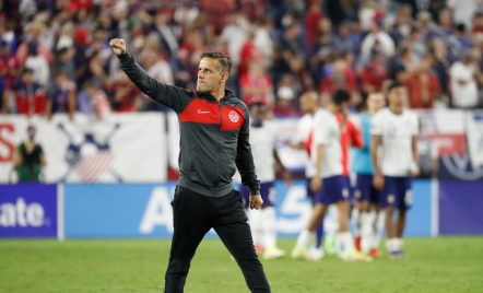 Jejak Pelatih Inggris di Timnas Indonesia: Dari Peter Withe ke John Herdman - GenPI.co