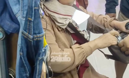 Viral Nenek Kepergok Curi 16 Baju di Tanah Abang - GenPI.co