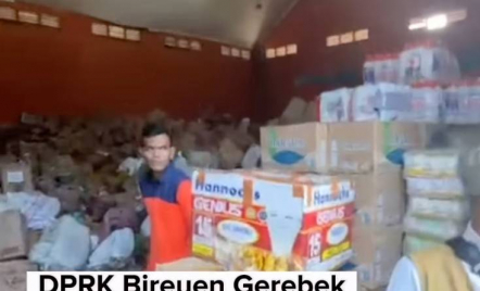Viral Bantuan Korban Bencana Menumpuk di Gudang BPBD Bireuen - GenPI.co