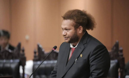 Senator Finsen Minta Prabowo dan Bahlil Setop Wacana Tanam Sawit di Papua - GenPI.co