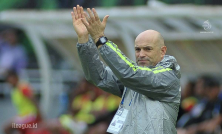 Bernardo Tavares Ungkap Ada Peluang Persebaya Kembali Ramaikan Bursa Transfer - GenPI.co