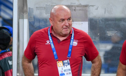 Persib Bandung Juara Paruh Musim, Bojan Hodak Kurang Puas - GenPI.co