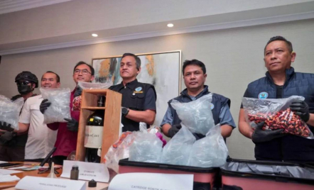 Apartemen Mewah di Jaksel Jadi Pabrik Vape Narkotika, 2 WNA Ditangkap - GenPI.co