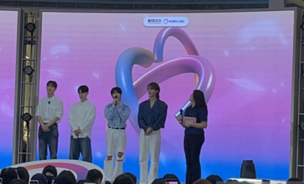 Boy Band Highlight Suka Makan Nasi Padang, Rendangnya Enak - GenPI.co