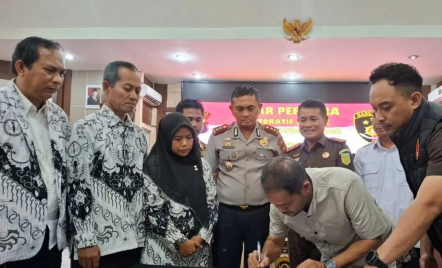 Sempat Tersangka, Guru Honorer di Muaro Jambi yang Cukur Rambut Siswa Dibebaskan - GenPI.co