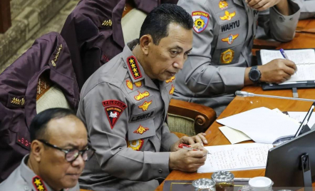 Kapolri Tegas Tolak Polri di Bawah Kementerian: Bisa Melemahkan Negara - GenPI.co