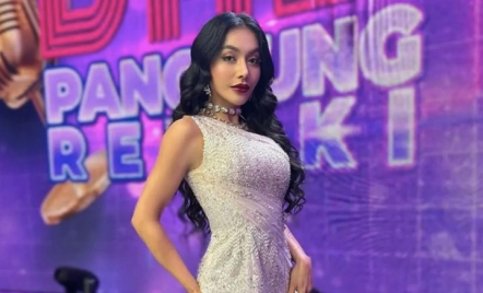 Bantah Buang Anak, Denada Tidak Salahkan Ayah Kandung Ressa Rossano - GenPI.co