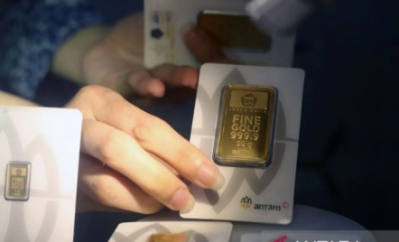 Harga Emas Antam Hari Ini Turun Drastis, Rugi Kalau Nggak Beli - GenPI.co