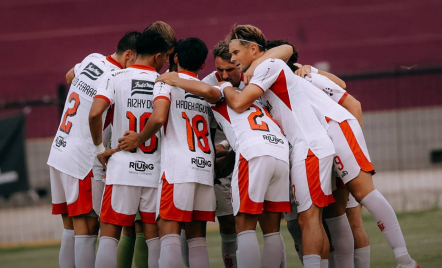 Jadwal Super League Hari Ini Bali United vs Persebaya Surabaya: Pertarungan Papan Tengah - GenPI.co