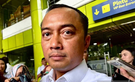Prasetyo Hadi Sebut BUMN Kelola Aset Sitaan Negara, Tak Perlu Dipermasalahkan - GenPI.co