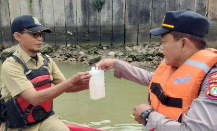 Air dan Ikan Sungai Cisadane Tercemar Limbah Pestisida, Warga Dilarang Konsumsi - GenPI.co