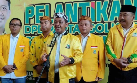 Bahlil Lahadalia Goda Emil Dardak, Agar Pindah Golkar - GenPI.co