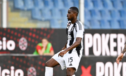Galatasaray vs Juventus Berakhir 5-2, Pierre Kalulu Masih Yakin Bisa Menang di Turin - GenPI.co