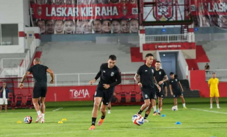 Malut United vs Persija Jakarta, Lini Pertahanan Laskar Kie Raha Pincang - GenPI.co
