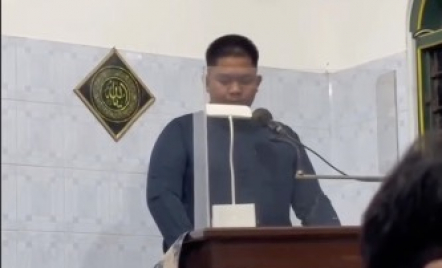 Viral Kotbah di Masjid Pakai Lagu Dewa 19, Pesannya Sangat Kuat - GenPI.co