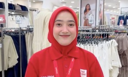 Video Penyandang Disabilitas Diterima Kerja Viral, Matahari Dipuji Habis-habisan - GenPI.co