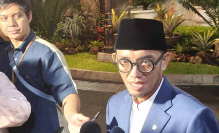 Dahnil Anzar Simanjuntak Sebut Kemenhaj Buka Wacana Tunda Keberangkatan Haji 2026 - GenPI.co