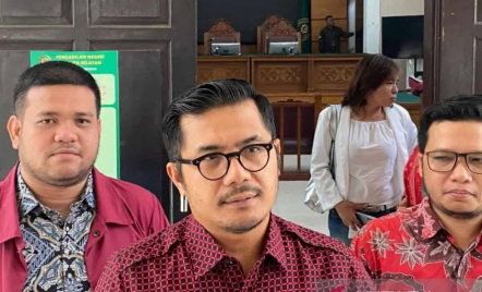 BBHAR PDIP Kecam Teror eks Tahanan Politik Era Jokowi, Palti Hutabarat - GenPI.co