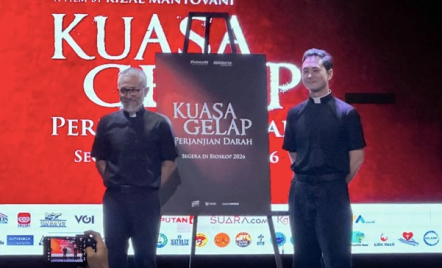 Review Film Horor Kuasa Gelap: Perjanjian Darah, Pesan Kuat, Ujian Keimanan - GenPI.co