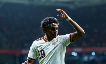 Suporter Spanyol Chant Anti-Islam Saat Lawan Mesir, Lamine Yamal: Terlihat Bodoh - GenPI.co