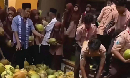 Prabowo Subianto Disarankan Reshuffle Kabinet dan Setop MBG - GenPI.co