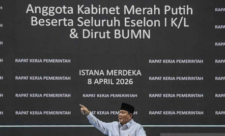 Guntur Romli PDIP Sebut Prabowo Subianto Gagal Menarik Investasi Asing - GenPI.co