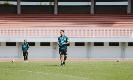 PSIM Yogyakarta Benahi Bola Mati, Van Gastel: Ini Masalah Kami - GenPI.co
