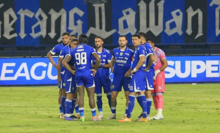 Persib Tanpa Bobotoh di Kandang Dewa United di BIS, Hodak Sebut Bukan Keuntungan - GenPI.co