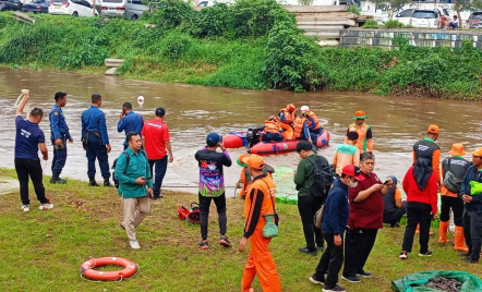 1,83 Ton Ikan Sapu-Sapu Ditangkap di Jaktim, Pemkot: Bisa Rusak Tanggul - GenPI.co