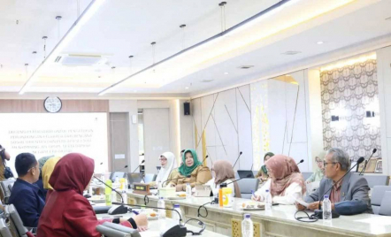 302 Ribu Warga Jawa Barat Jadi LGBT, Raperda Perlindungan Keluarga Disusun - GenPI.co
