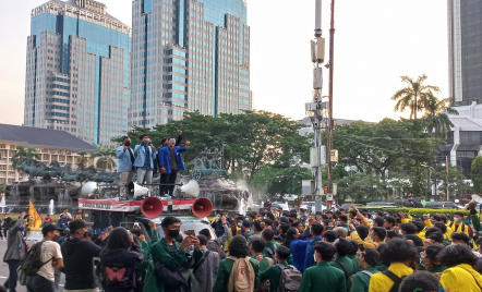 Demo Besar-besaran 11 April, mahasiswa terbelah - GenPI.co