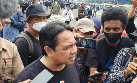 Ade Armando Dianiaya, Kemarahan Masyarakat Sudah Menggumpal? - GenPI.co