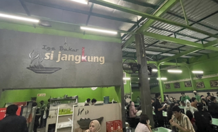 Santap Iga Bakar Sijangkung di Bandung, Wisata Kuliner Lezat Pol! - GenPI.co