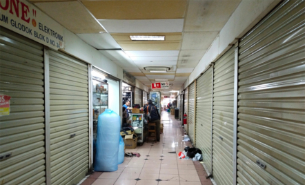 Sejak Pandemi, Penjual di Glodok Tutup Kios & Pilih Jualan Online - GenPI.co
