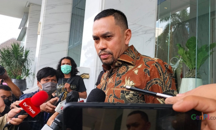 Ahmad Sahroni Mendadak Blak-blakan: BUMN Bukan Sponsor Formula E - GenPI.co