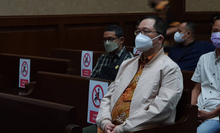 Penasihat Hukum Teddy Tjokrosaputero Bantah Kliennya Lakukan TPPU - GenPI.co