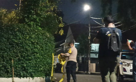 Olah TKP Rumah Ferdy Sambo, Polisi Keluarkan 2 Koper Hitam - GenPI.co