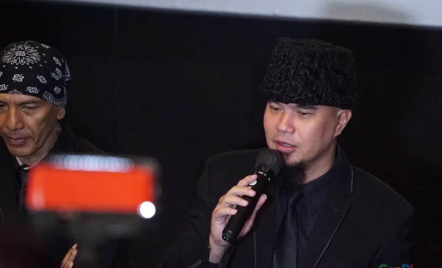 Ecky Lamoh Mendadak Bongkar Ahmad Dhani di Back Stage: Ini Biangnya - GenPI.co