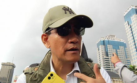 Refly Harun Sebut Tak Ada Demo di Depan Istana Sejak Era Jokowi - GenPI.co