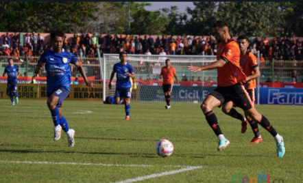 Persibo Bojonegoro Kalahkan Gresik United, Pemain Sempat Hilang Fokus - GenPI.co