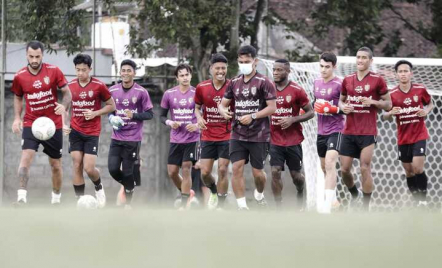 Teco Yakini 4 Pemain Kawakan Ini Bikin Bali United Kuat - GenPI.co Bali