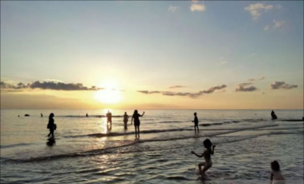 Pantai Lovina Jadi Favorit Turis Saat Libur Iduladha, Ingin Lihat Lumba-Lumba - GenPI.co Bali