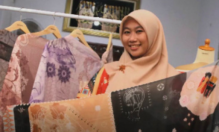 BRI Tingkatkan Kreativitas Pelaku Usaha Hijasmita Lewat Desain Hijab Modern Bernuansa Lokal - GenPI.co Bali