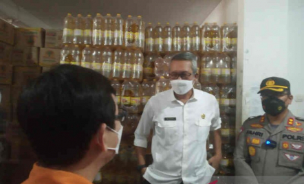 Mak-Mak Pasti Kecewa, Operasi Pasar Murah Minyak Goreng Batal - GenPI.co Jabar