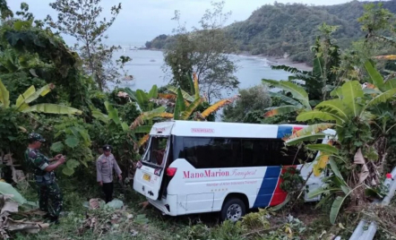 Kecelakaan Bus Travel di Sukabumi Akibatkan 1 Wisatawan Tewas - GenPI.co Jabar