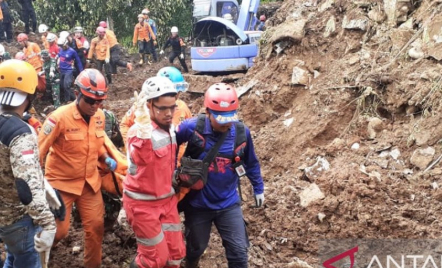 2 Korban Longsor di Empang Bogor Ketemu, Pencarian Tuntas - GenPI.co Jabar