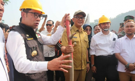 Ridwan Kamil Bawa Kabar Terbaru Jalan Khusus Tambang di Bogor, Harap Bersabar - GenPI.co Jabar
