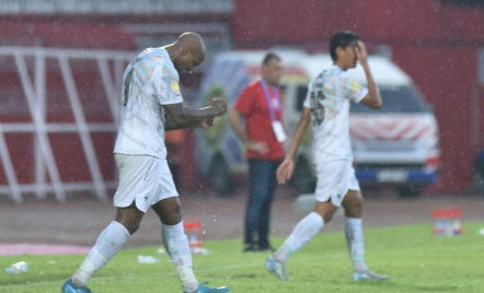 Striker Persib Bandung Gervane Kastaneer Bernafsu Tambah Koleksi Gol - GenPI.co Jabar