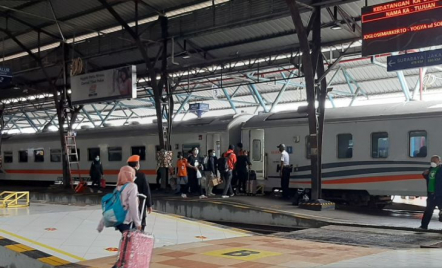 Asyik! Harga Tiket 2 KA Daop 4 Semarang Ini Hanya Rp 75.000, Lho - GenPI.co Jateng