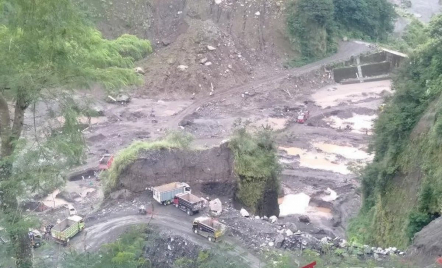 Penambang Pasir Kaliworo Diminta Waspada Banjir Lahar Merapi - GenPI.co Jateng